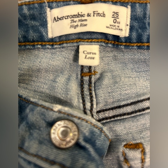 Abercrombie & Fitch Curve Love Mom Jeans Women's 24/0 High‎ Rise Blue Distressed - Picture 8 of 8